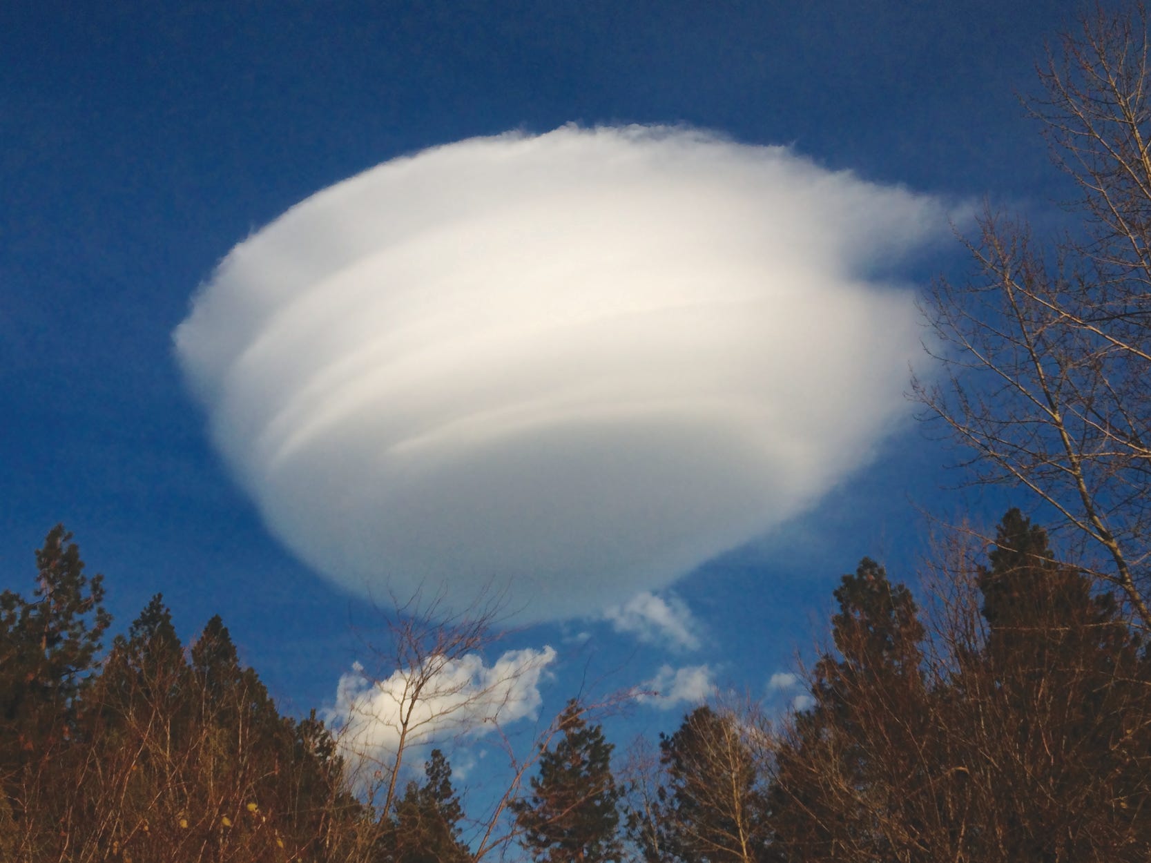 A lenticular cloud taken from the Mt. Shasta Area Newspapers parking lot in on Jan. 29, 2012.