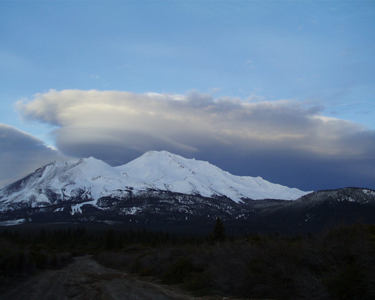 A lenticular over Mt. Shasta in February of 2000.
